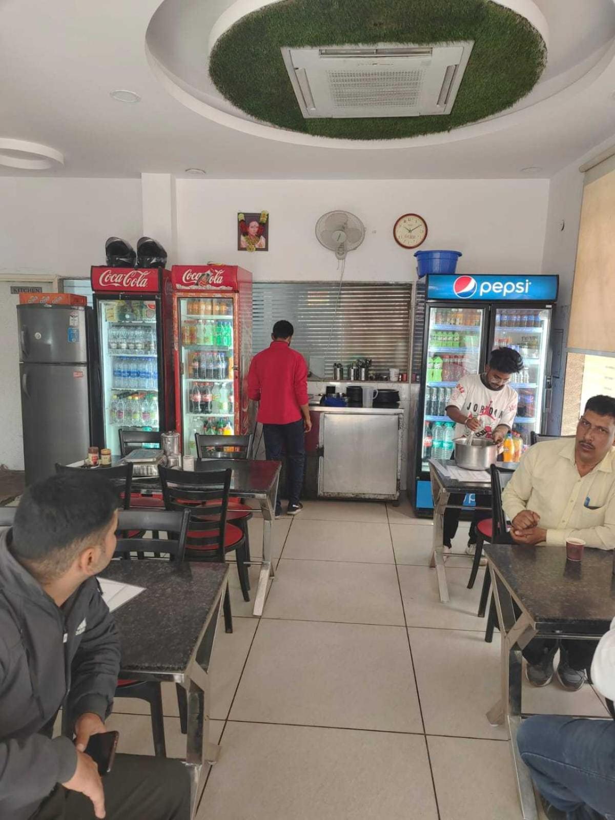 Hotel O Food Plaza Zirakpur Luaran gambar